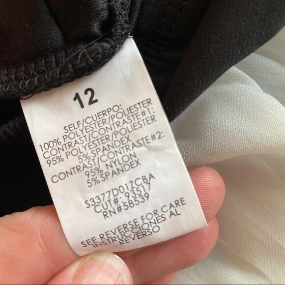 Speechless White and Black Layered Dress 12 - Picture 5 of 9